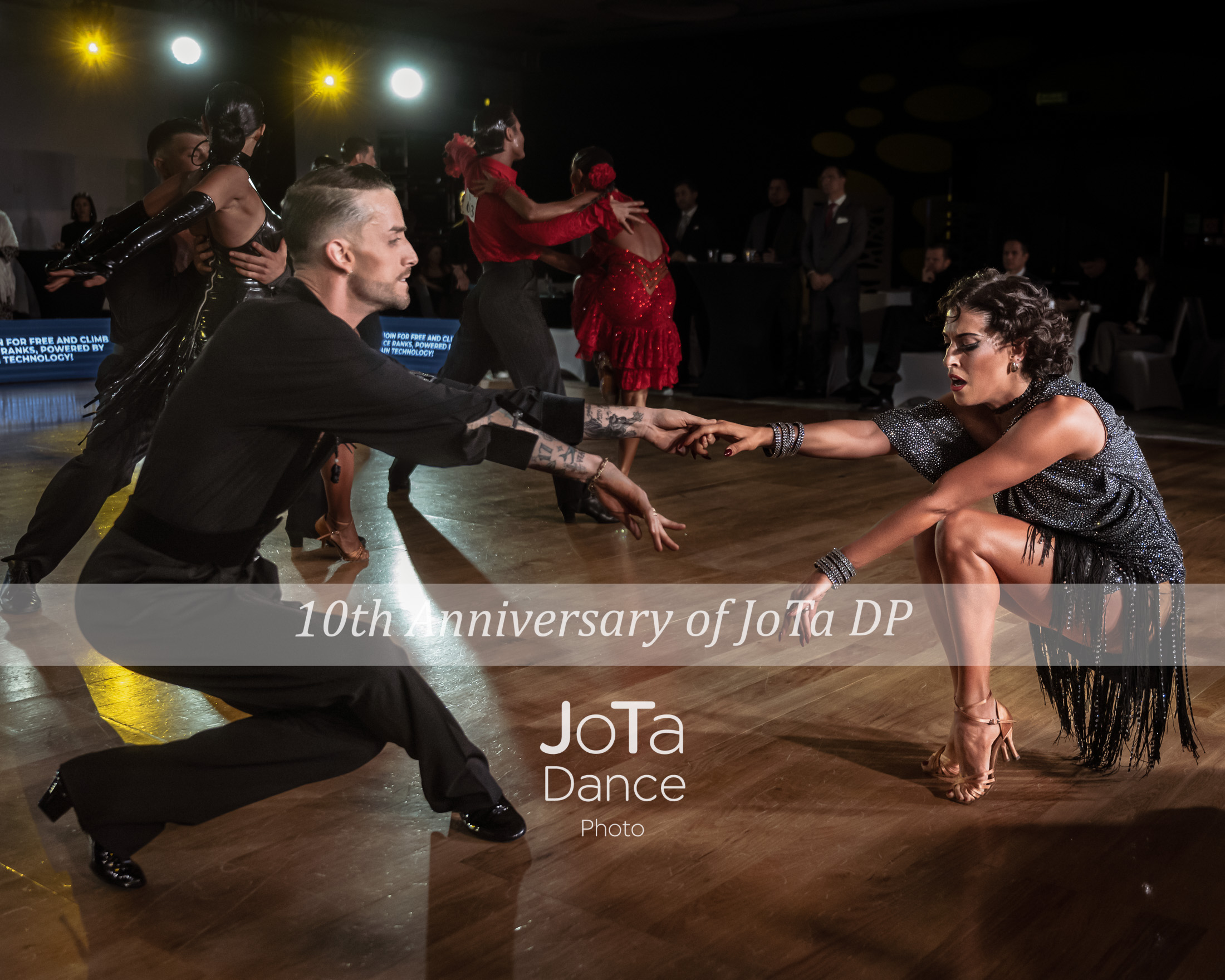 Air Dance Christmas Ball 2024